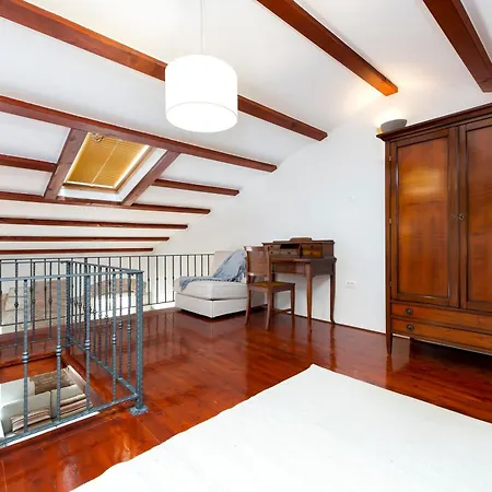 Lägenhet Loft 48