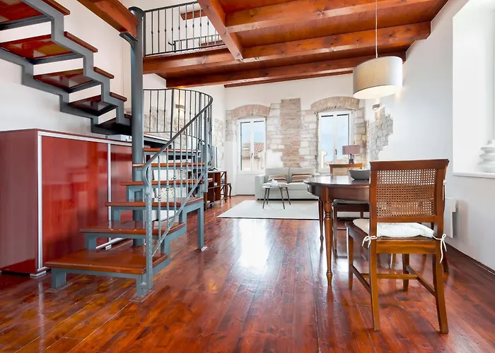 Loft 48 By Irundo